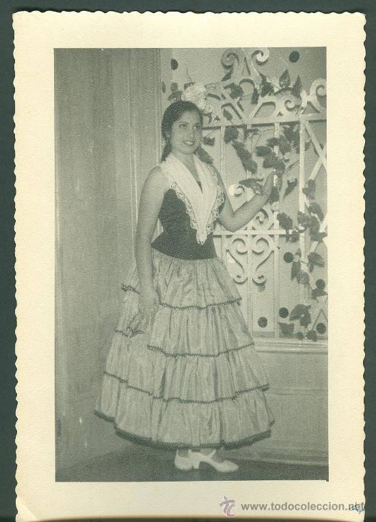 Antique Photography: FOTOGRAFIA DE BAILAORA. FLAMENCO. FOTO FRIAS, HNOS. A&Ntilde;O 1955