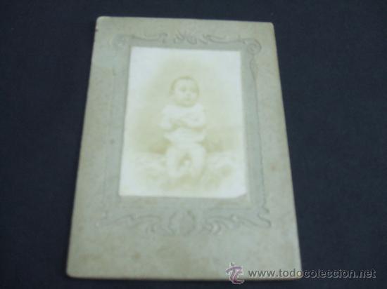 Fotografia antica: FOTOGRAFIA DE NI&Ntilde;O PEQUE&Ntilde;O - CON MARCO DE CARTON -