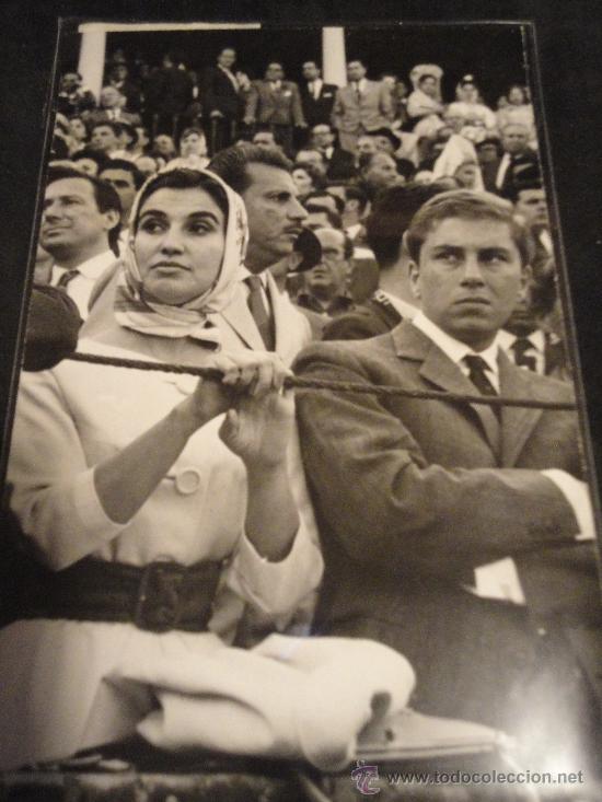 Fotograf&iacute;a antigua: FOTOGRAFIA ORIGINAL DE PRENSA DE LA MARQUESA DE VILLAVERDE EN LA MAESTRANZA DE SEVILLA