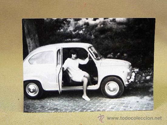 Fotograf&iacute;a antigua: FOTO, FOTGRAFIA, GANDIA, PARADA CON EL SEAT 600, 1968, 10 X 7 CM