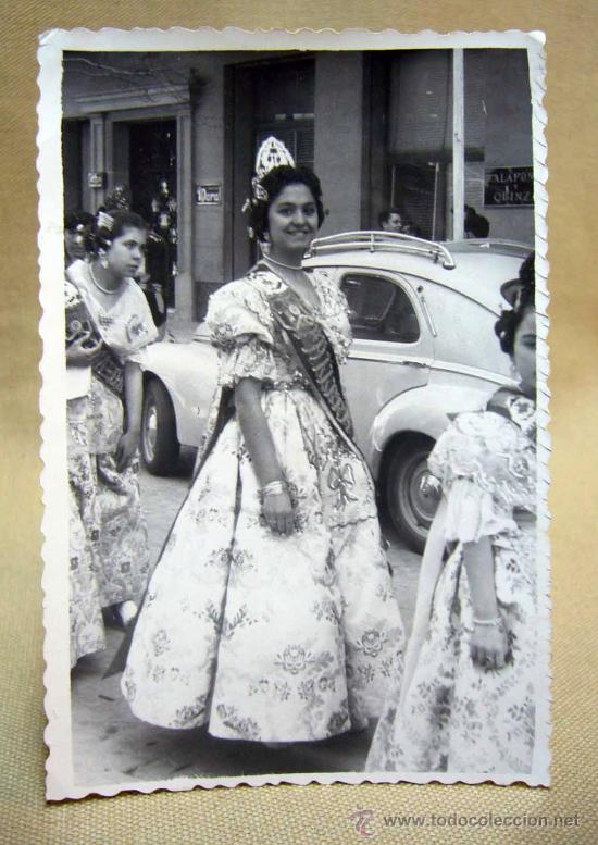 Fotografia antiga: FOTOGRAFIA, TROQUELADA, FALLERA, FALLAS, 13 X 9 CM
