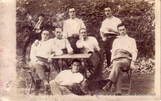 Antique Photography: FOTOGRAFIA ORIGINAL DE UN GRUPO DE SE&Ntilde;ORES PODRIAN SER MILITARES