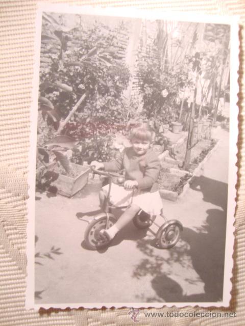 Alte Fotografie: ANTIGUA FOTOGRAFIA DE ELCHE, NI&Ntilde;O JUGUETE, A&Ntilde;OS 50/60