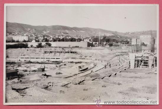 Antique Photography: fotografia - ++&iquest;la reconoce?++ - construccion deportiva (?) - sin mas datos - a&ntilde;os 70