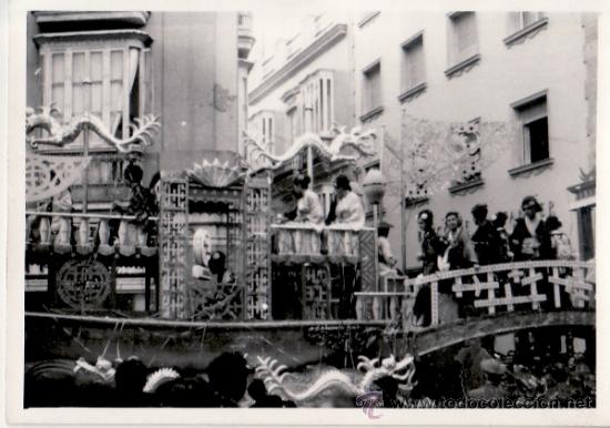 Fotograf&iacute;a antigua: FOTOGRAFIA DE 10X7.5 CM DEL CARNAVAL DE CADIZ - SOBRE LOS A&Ntilde;OS 70