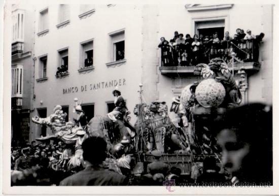 Fotograf&iacute;a antigua: FOTOGRAFIA DE 10X7.5 CM DEL CARNAVAL DE CADIZ - SOBRE LOS A&Ntilde;OS 70