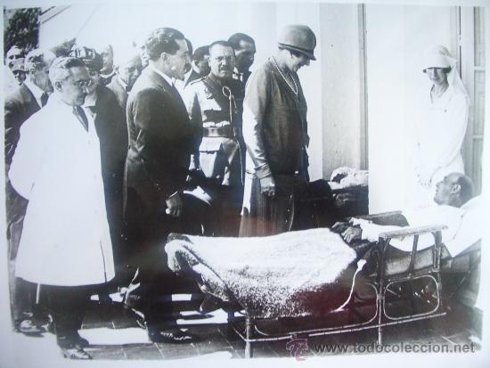 Fotograf&iacute;a antigua: 1930-REINA VICTORIA EUGENIA EN EL SANATORIO TABLADA.SIERRA DE GUADARRAMA.MADRID.GRANDE 21,5x16,5 cm