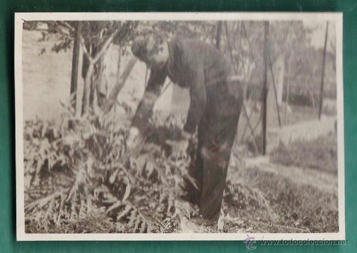 Fotograf&iacute;a antigua: fotografia - ++ &iquest; la reconoce ? ++ - de jardinero o payes / pages - sin + datos - a&ntilde;os 50 -