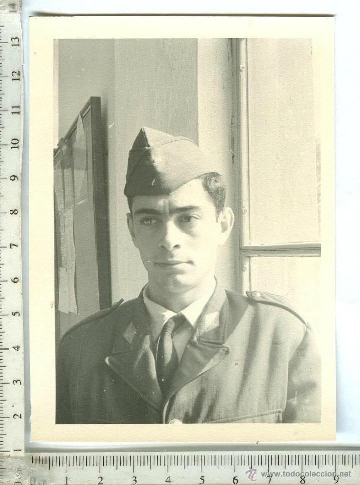 Alte Fotografie: FOTOGRAFIA DE UN SOLDADO DE AVIACION CON GORRILLO , MILITAR