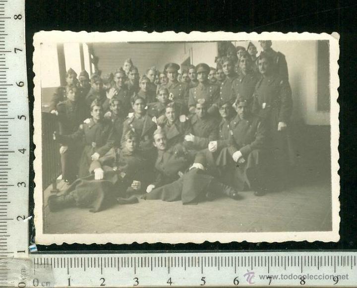Fotografia antiga: FOTOGRAFIA MILITAR , GRUPO DE SOLDADOS DE CIA Y OFICIALES
