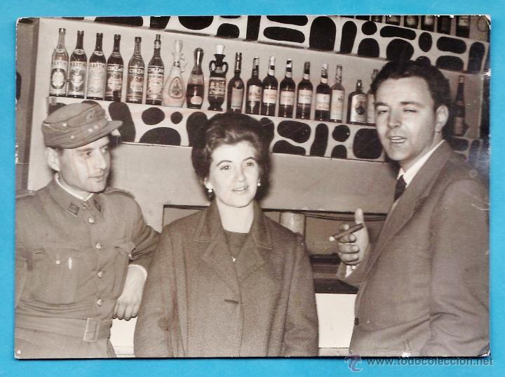 Photographie ancienne: fotografia - ++&iquest;la reconoce? ++ capitan de copas / botellas - sin + datos - a&ntilde;o 60