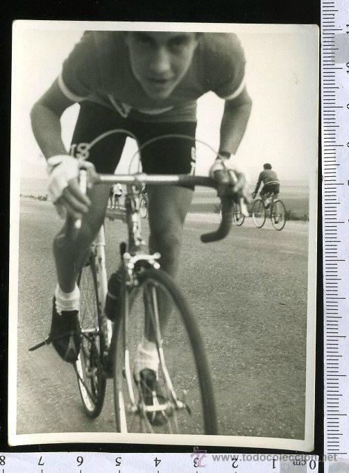Alte Fotografie: FOTOGRAFIA DE CICLISTA CON BICICLETA DE CARRETERA