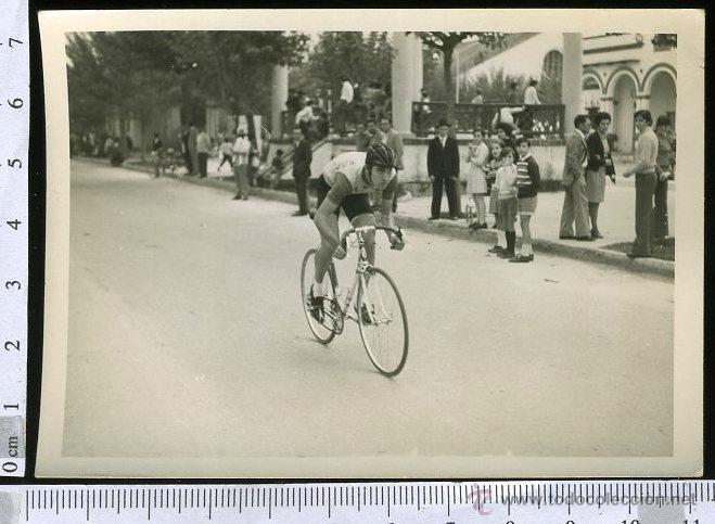Alte Fotografie: FOTOGRAFIA DE CICLISTA CON BICICLETA DE CARRETERA