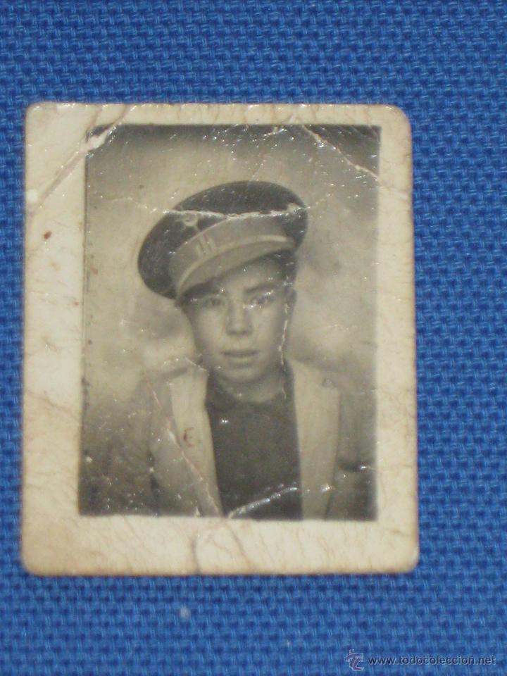 Fotografia antica: FOTOGRAFIA TAMA&Ntilde;O CARNET - NI&Ntilde;O CON GORRA DE SARGENTO - EPOCA GUERRA CIVIL