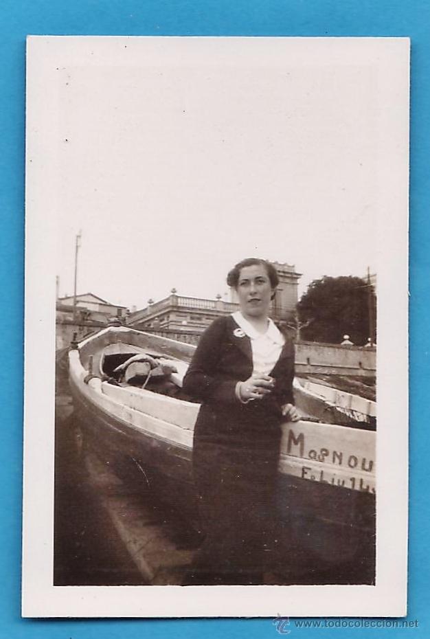 Antique Photography: fotografia ++ &iquest;la reconoce?++ en la barca - masnou (?) - sin mas datos - a&ntilde;os 50 / 60