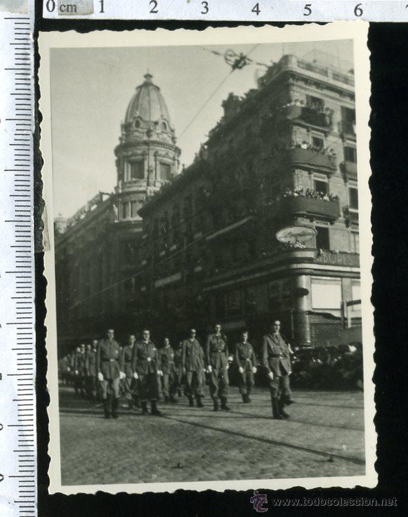 Antique Photography: FOTOGRAFIA MILITAR.FORMACION REQUETES CARLISTAS