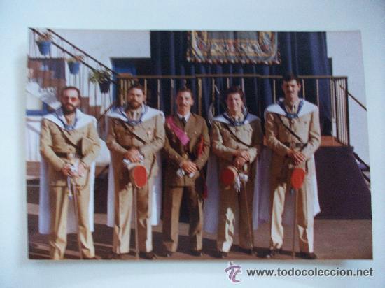 Fotograf&iacute;a antigua: FOTO DE OFICIAL Y SUBOFICIALES DE REGULARES DE CEUTA DE GALA CON CAPAS Y SABLE ........ 10,5 x 15 cm