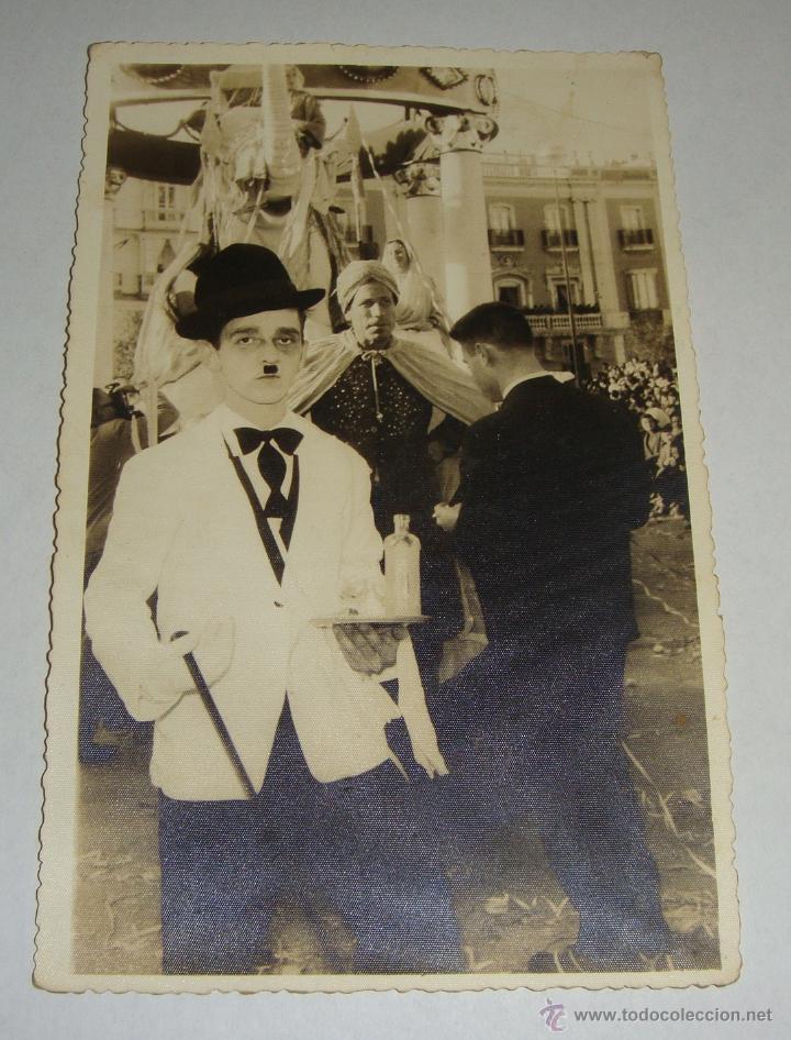 Fotograf&iacute;a antigua: Antigua Fotograf&iacute;a. Carnaval de Cadiz. A&ntilde;os 50-60. El Charlot de Cadiz (famoso personaje)