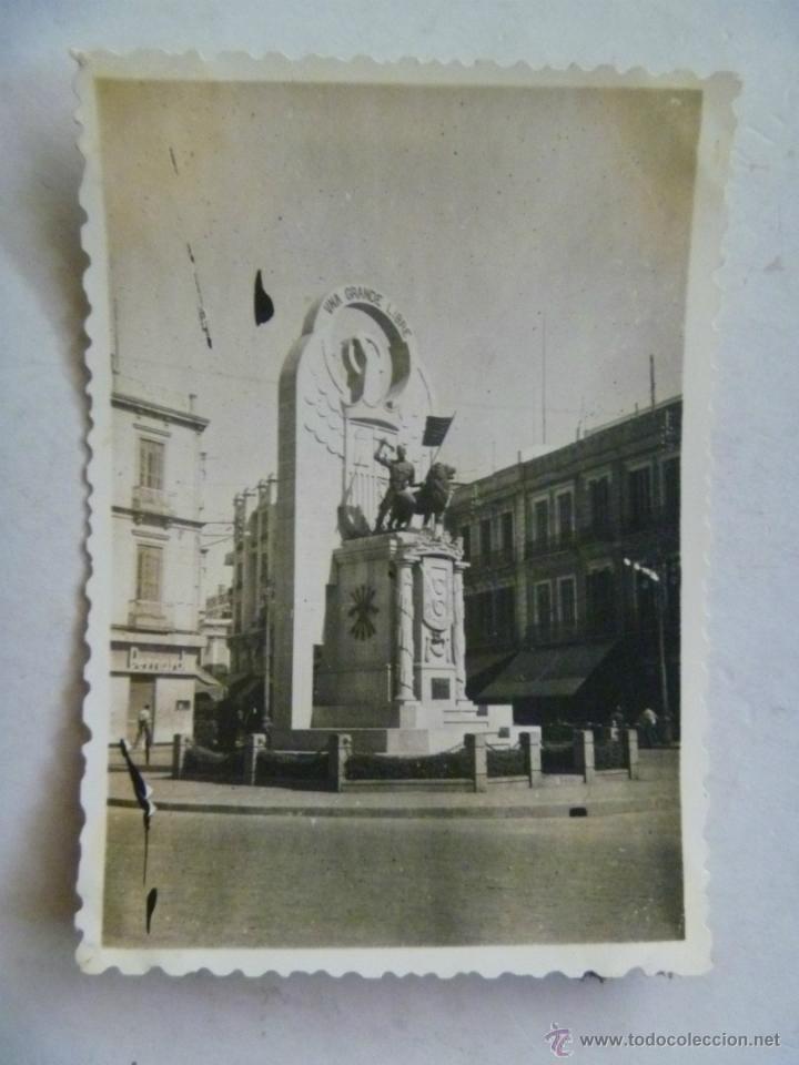 Fotograf&iacute;a antigua: NORTE DE AFRICA : MONUMENTO A LA LEGION (?) , UNA , GRANDE , LIBRE . FALANGE