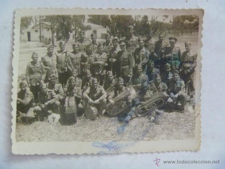 Fotografia antiga: FOTO DE UNA BANDA MUSICA MILITAR POSANDO . CARTAGENA, 1946