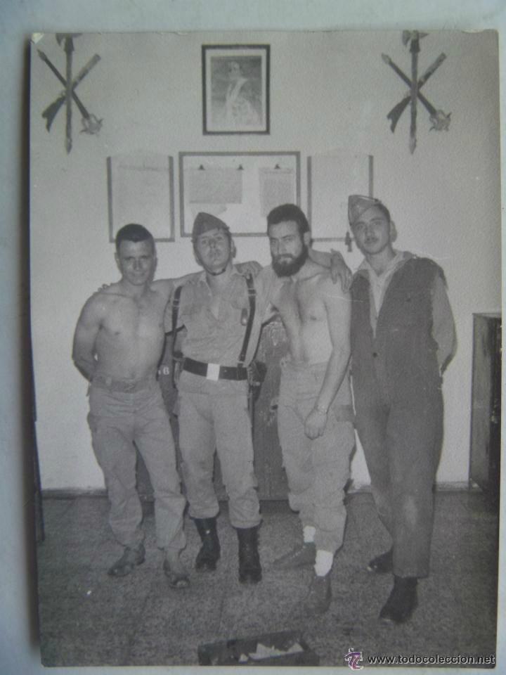 Fotograf&iacute;a antigua: LA LEGION : FOTO DE LEGIONARIOS SEMIDESNUDOS ......... 7,5 x 10,5 cm