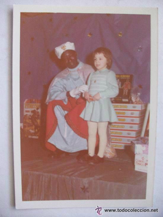 Fotograf&iacute;a antigua: FOTO DE NI&Ntilde;A CON REY MAGO. JUEGOS REUNIDOS, FUERTE COMANSI, ETC