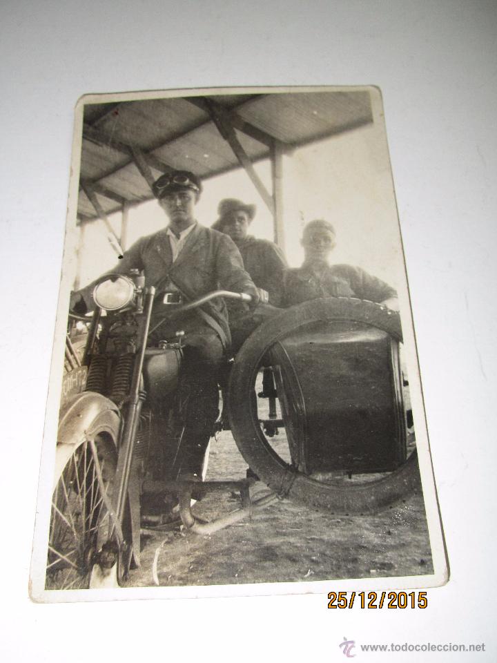 Photographie ancienne: Antigua Fotografia de Caballeros en Moto con Sidecar  - A&ntilde;o 1920s.