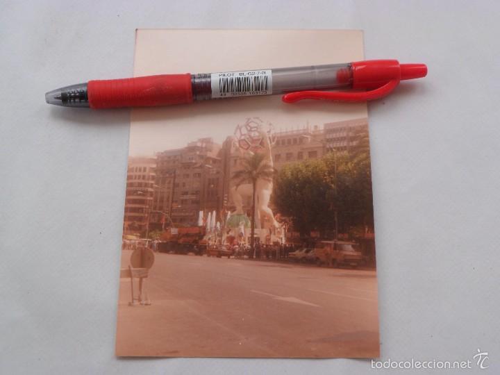 Fotograf&iacute;a antigua: FOTO FALLA EXTRAORDINARIA MUNDIAL 82 - PLAZA DEL AYUNTAMIENTO 1982 -