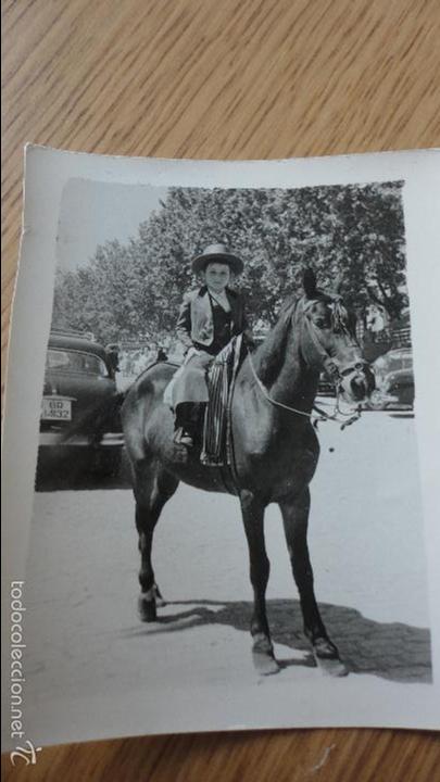 Alte Fotografie: ANTIGUA FOTOGRAFIA DE NI&Ntilde;O A CABALLO.FOTO GARRIDO.A&Ntilde;OS 50