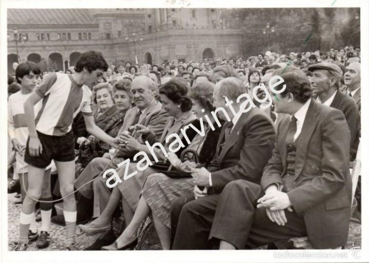 Fotograf&iacute;a antigua: SEVILLA,1982, SORTEO LOTERIA MUNDIAL 82, 178X128MM