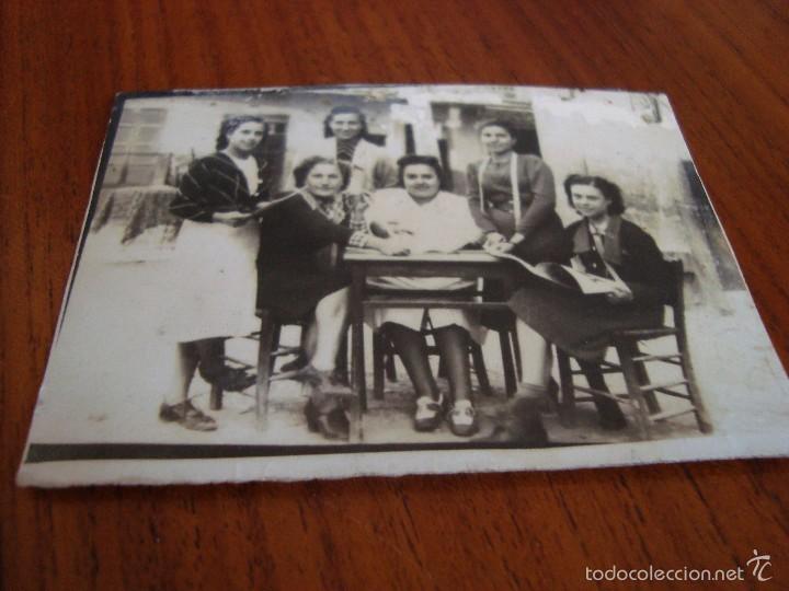 Fotograf&iacute;a antigua: FOTO ORIGINAL. SA POBLA. MALLORCA. ACADEMIA DE CORTE Y CONFECCI&Oacute;N. 1940.