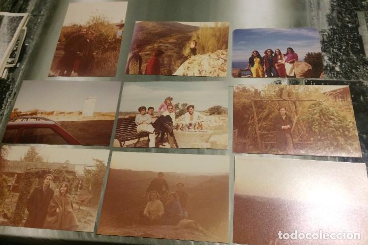 Fotograf&iacute;a antigua: 9 fotograf&iacute;as antiguas a m&aacute;quina. Grupo de amigos en el campo. A&ntilde;os 80. Buen estado.