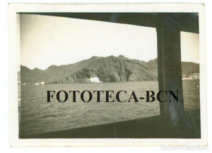 Photographie ancienne: FOTO ORIGINAL SALINAS NATURALES BAHIA DE CADIZ VISTA DESDE EL BARCO BUQUE DOMINE A&Ntilde;OS 40/50 - 6X4 CM