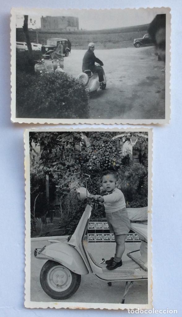 Fotograf&iacute;a antigua: DOS FOTOGRAF&Iacute;AS FOTO. NI&Ntilde;O Y CHICO EN MOTO VESPA. MAYO 1957 Y 12-4-1955