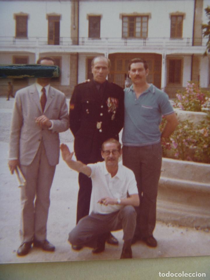 Fotograf&iacute;a antigua: DIVISION AZUL : FOTO DE EX COMBATIENTE FALANGISTA CON CAMARADAS