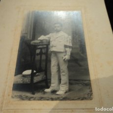 Fotografía antigua: ANTIGUA FOTO DE COMUNION GRAN TAMAÑO, EN CARTON DE NYSSEN BADALONA 28 X 18 CM