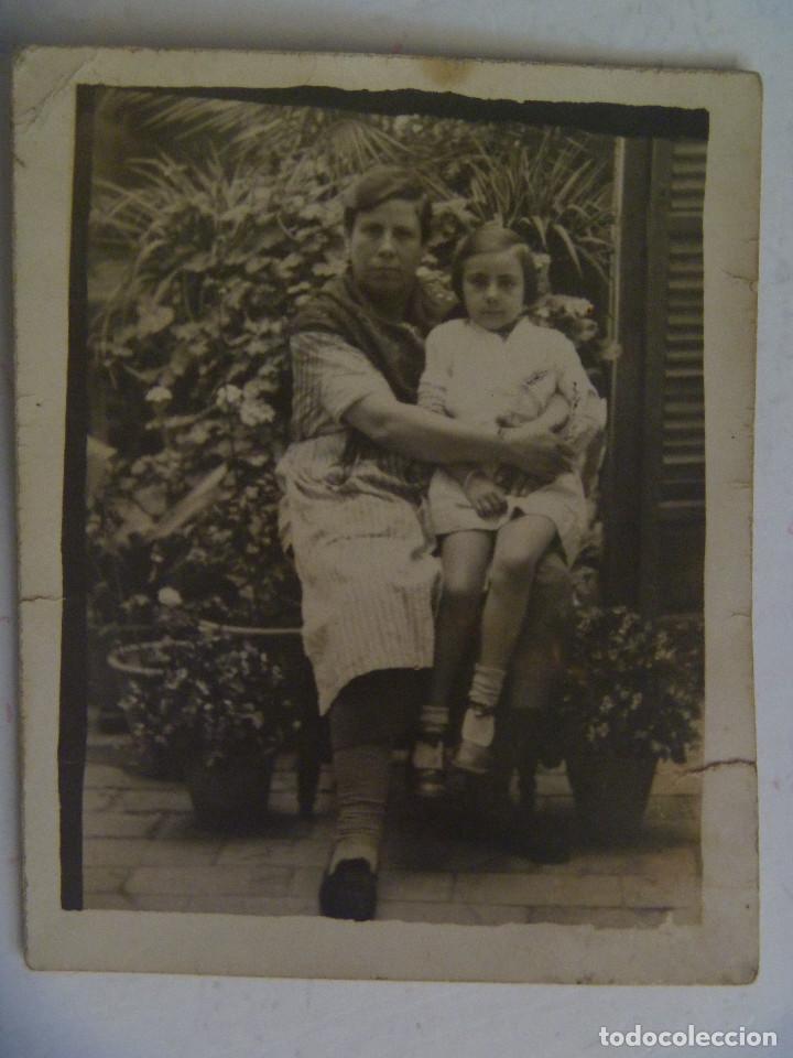 Antique Photography: MINUTERO DE FOTOGRAFO CALLEJERO DE MADRE CON HIJA . SEVILLA 1939