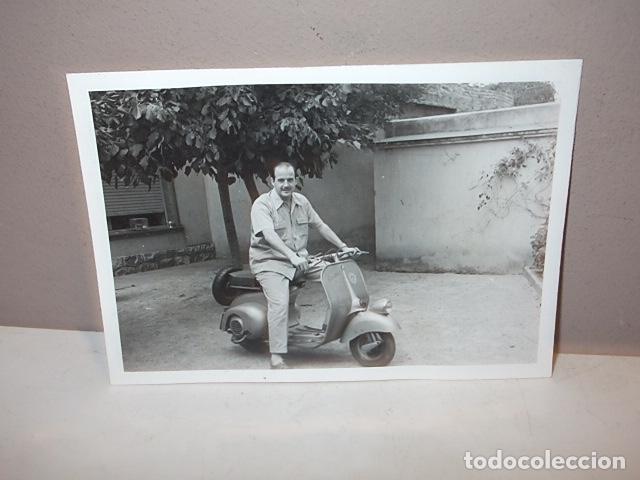 Fotograf&iacute;a antigua: ANTIGUA FOTO FAMILIA CON VESPA A&Ntilde;OS 50 BUEN ESTADO,BARATA