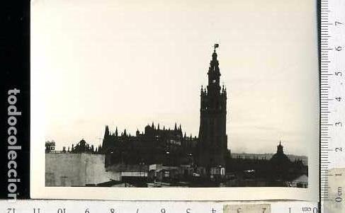 Fotograf&iacute;a antigua: FOTOGRAF&Iacute;A VISTA DE LA  CATEDRAL DE SEVILLA