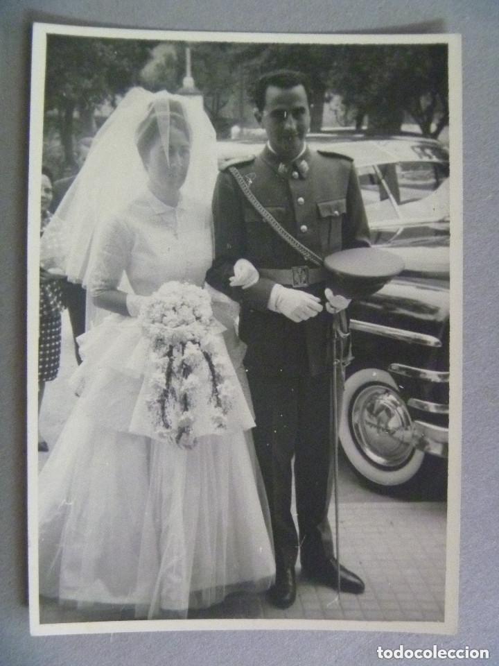 Fotograf&iacute;a antigua: FOTO BODA TENIENTE DE CABALLERIA CON CORDON Y SABLE