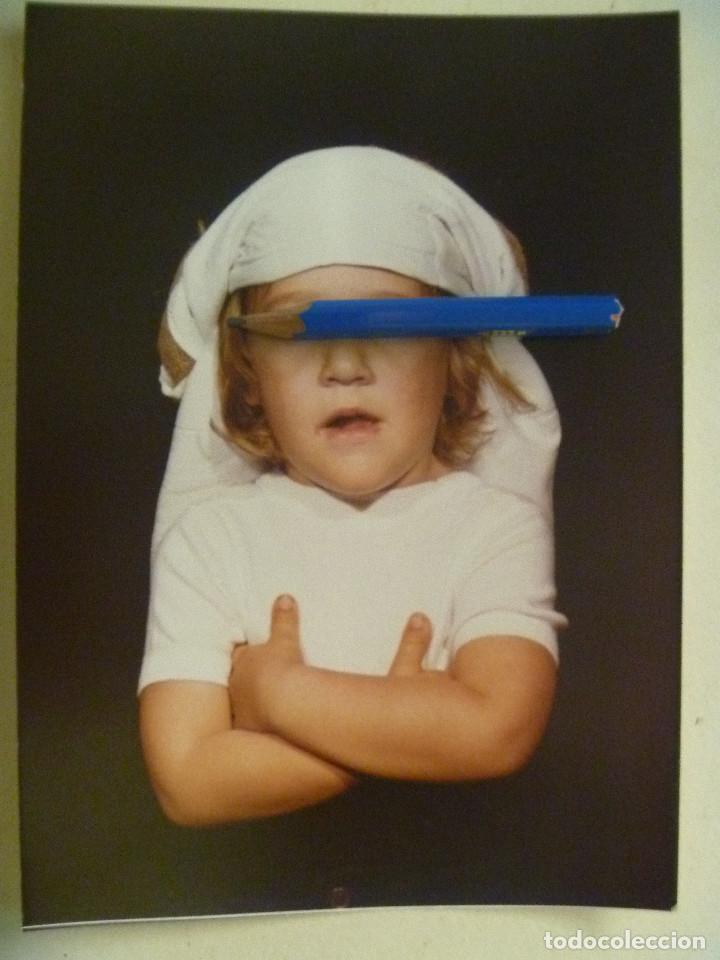 Fotografia antiga: SEMANA SANTA DE SEVILLA : NI&Ntilde;0 VESTIDO DE COSTALERO ... 12,5 X 17,5 CM