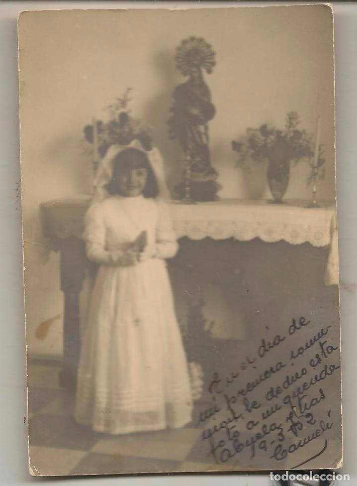 Fotografia antiga: FOTO: NI&Ntilde;A PRIMERA COMUNI&Oacute;N. 19 MARZO 1952. (C/A23)