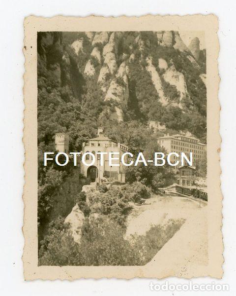 Fotograf&iacute;a antigua: FOTO ORIGINAL MONASTERIO DE MONTSERRAT TREN CREMALLERA A&Ntilde;OS 40