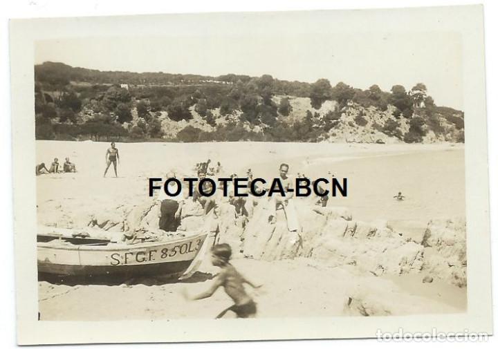 Fotografia antica: FOTO ORIGINAL SANT FELIU DE GUIXOLS PLAYA SA CONCA BARCA BA&Ntilde;ISTAS PESCADORES A&Ntilde;O 1934 COSTA BRAVA
