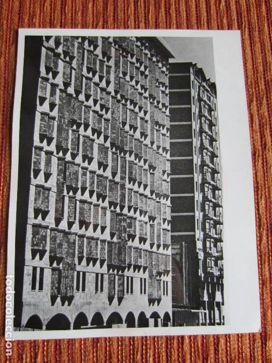 Fotograf&iacute;a antigua: 1966-EDIFICIO AVENIDA MERIDIANA 318.BARCELONA.ARQUITECTOS MARTORELL,BOHIGAS Y MAcKAY.FOTO ORIGINAL