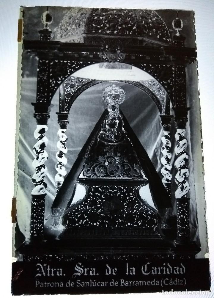 Fotografia antica: SANLUCAR DE BARRAMEDA CADIZ NTRA SRA DE LA CARIDAD ANTIGUO NEGATIVO EN CRISTAL