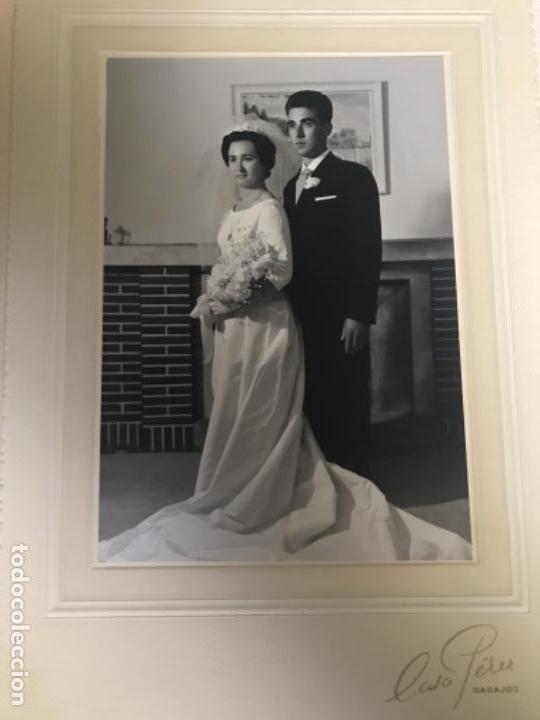 Fotografia antiga: ANTIGUA FOTOGRAF&Iacute;A BODA NOVIOS CASA P&Eacute;REZ BADAJOZ A&Ntilde;OS 50-60