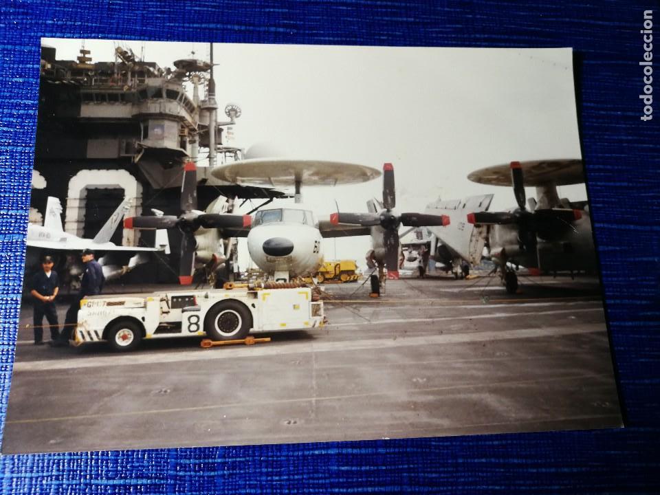 Fotograf&iacute;a antigua: fotograf&iacute;a. Avi&oacute;n. Marina de Estados unidos. portaaviones saratoga. foto a&ntilde;os 90. Militar.