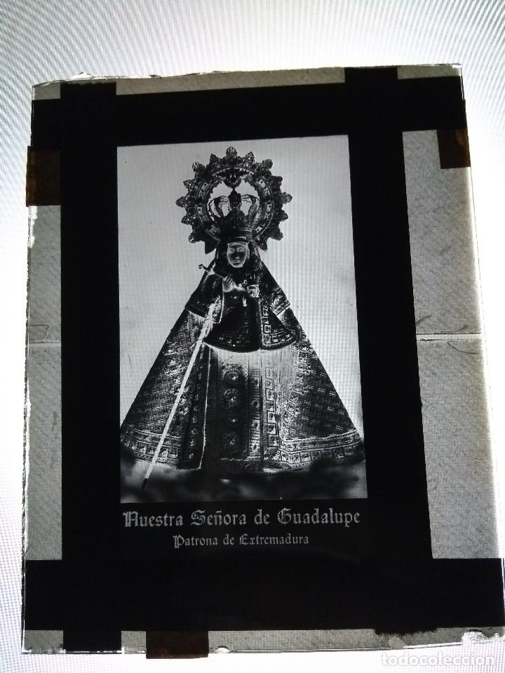 Fotografia antica: EXTREMADURA NTRA SRA DE GUADALUPE PATRONA ANTIGUO CLICHE NEGATIVO EN VIDRIO