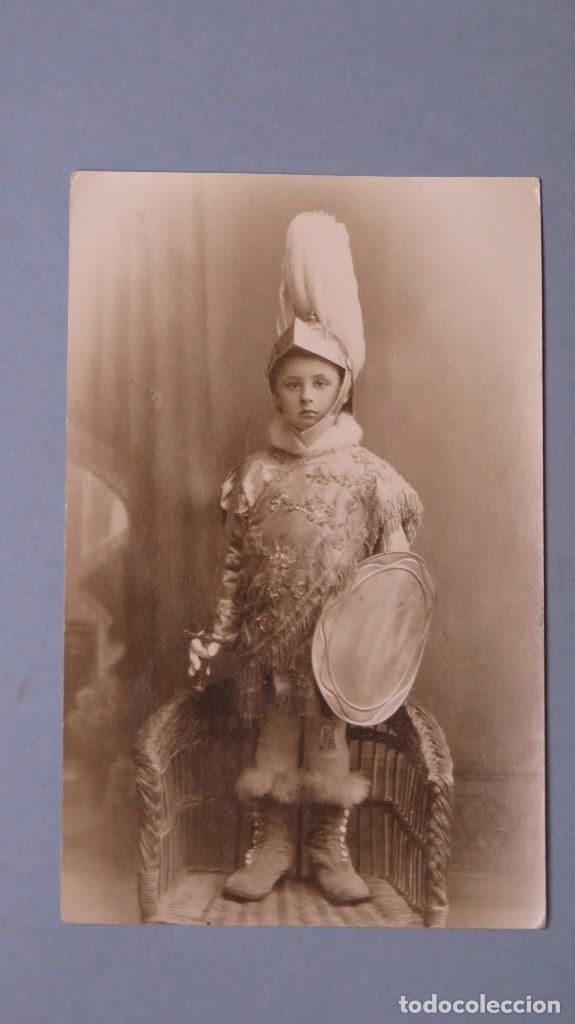 Alte Fotografie: FOTOGRAFIA POSTAL. NI&Ntilde;O VESTIDO DE ROMANO. SEMANA SANTA. 1924
